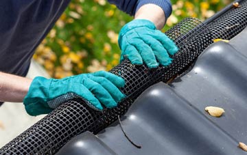 Clawdd Newydd gutter repair companies