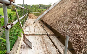 advantages of Clawdd Newydd thatch roofing